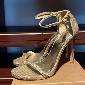 Stuart Weitzman Gold Sandals 👠👡